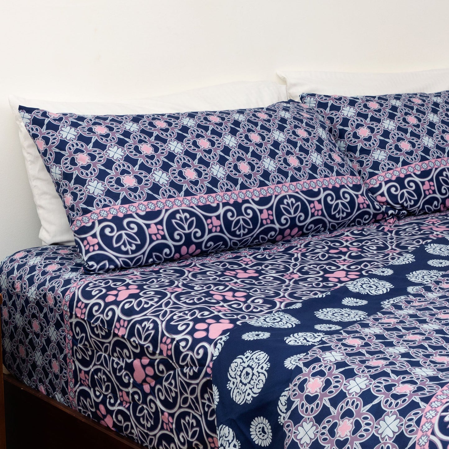 Super Cozy™ Perfectly Patterned Paws Sheet Set