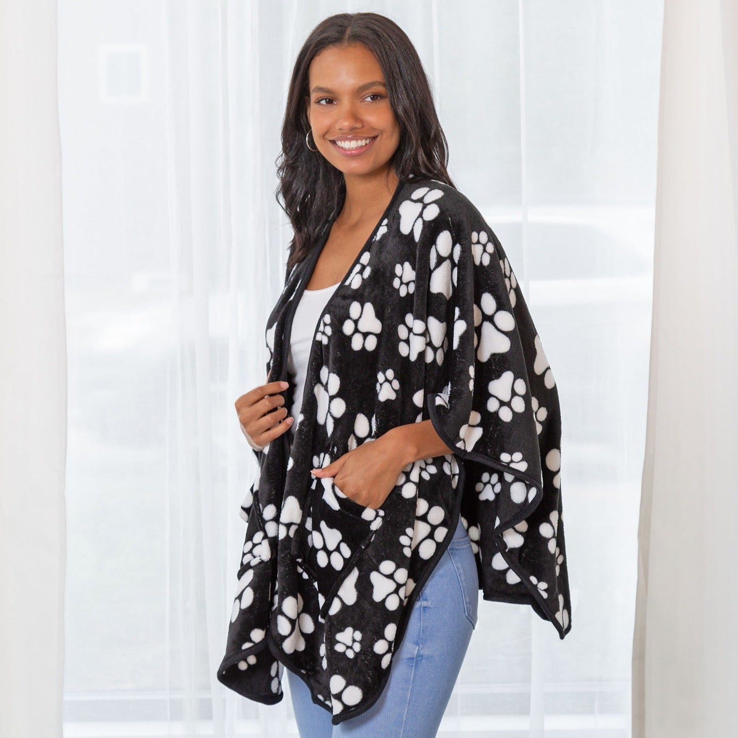 Super Cozy™ Paw Print Pocket Shawl