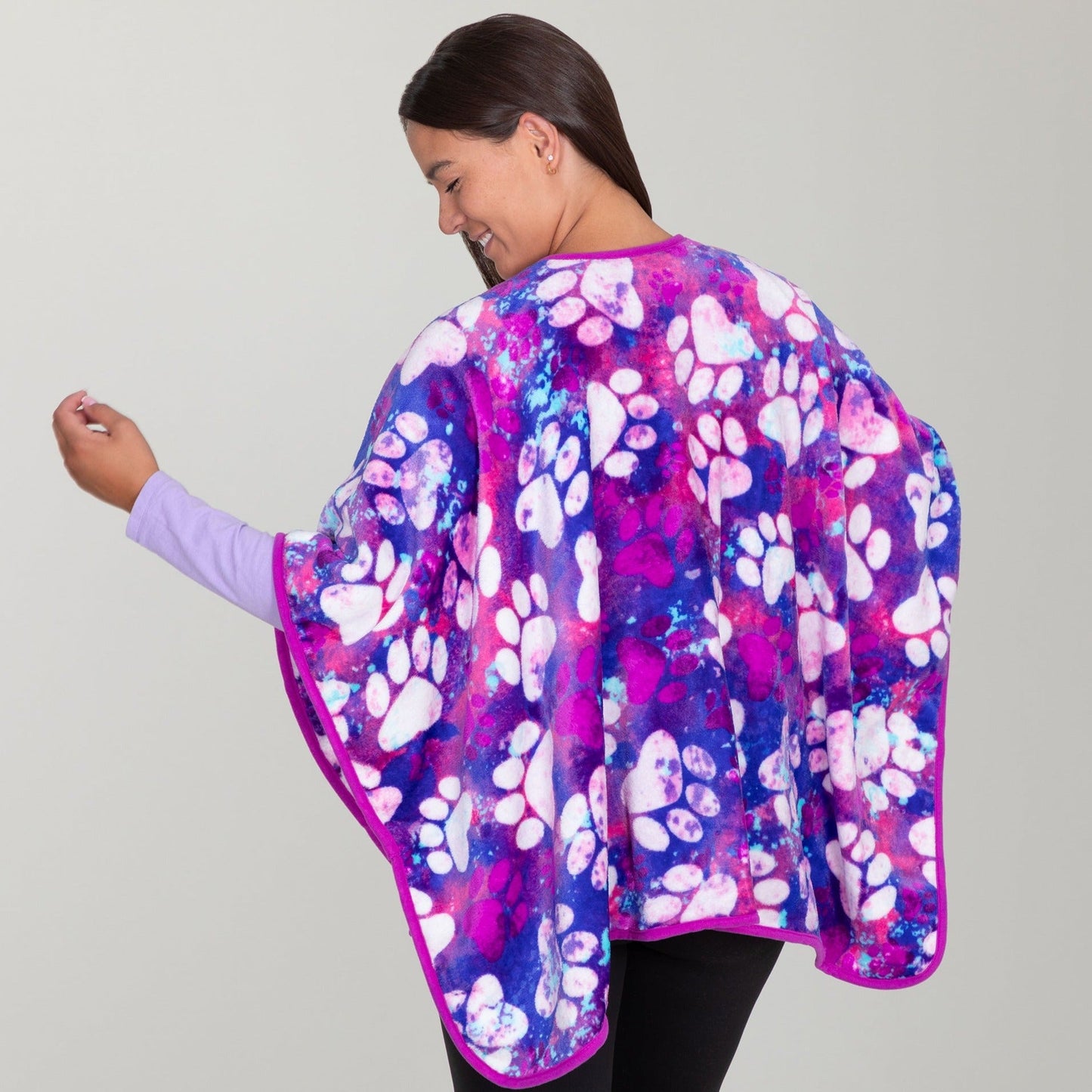 Super Cozy™ Paw Print Pocket Shawl