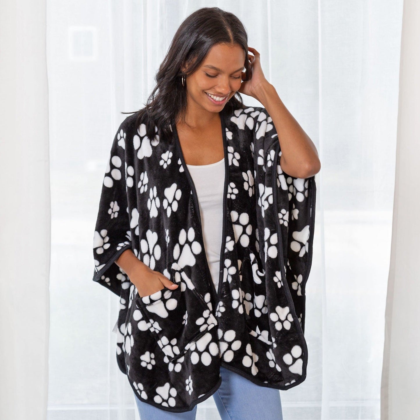 Super Cozy™ Paw Print Pocket Shawl