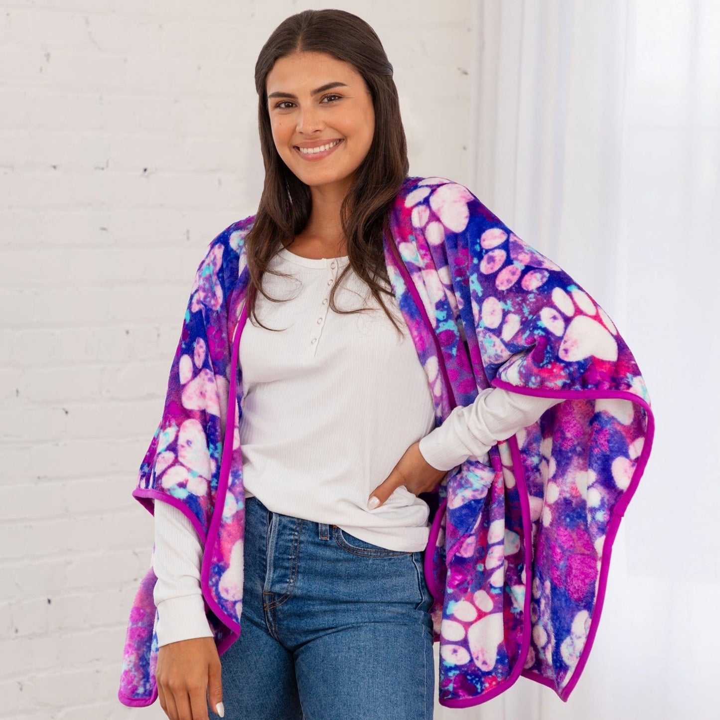 Super Cozy™ Paw Print Pocket Shawl