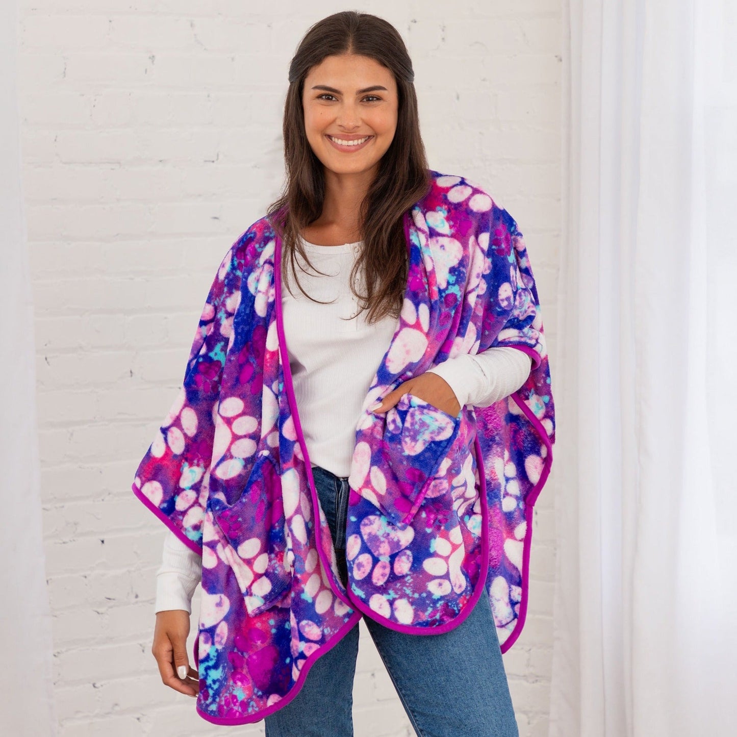 Super Cozy™ Paw Print Pocket Shawl