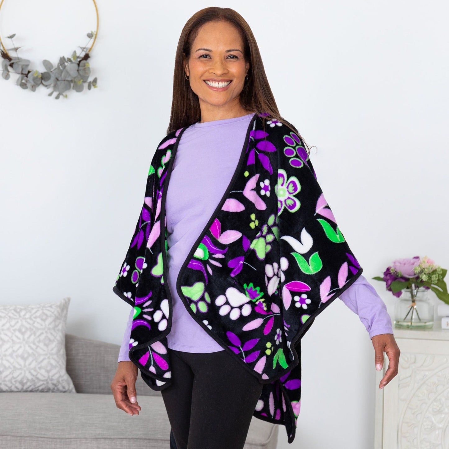 Super Cozy™ Paw Print Pocket Shawl