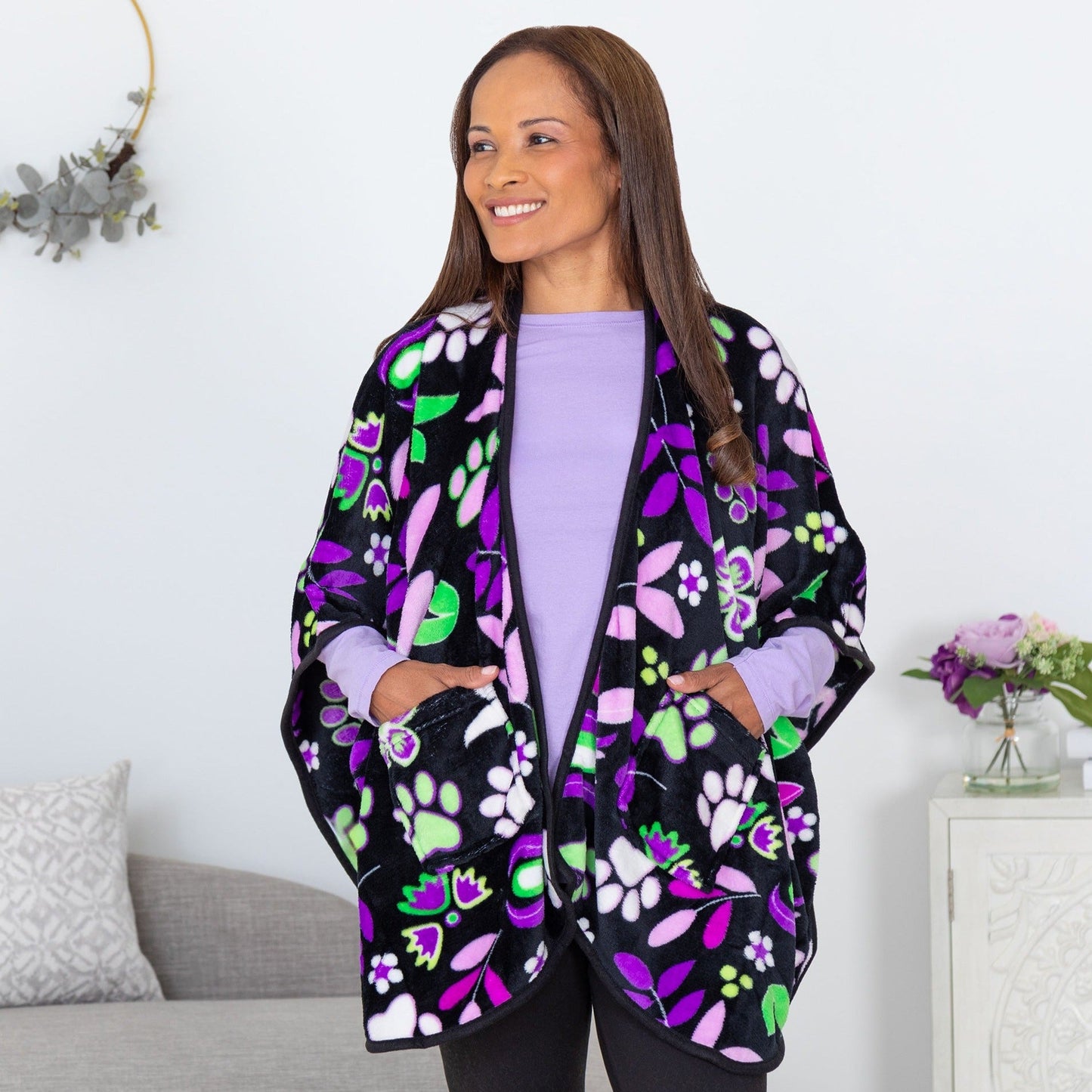 Super Cozy™ Paw Print Pocket Shawl