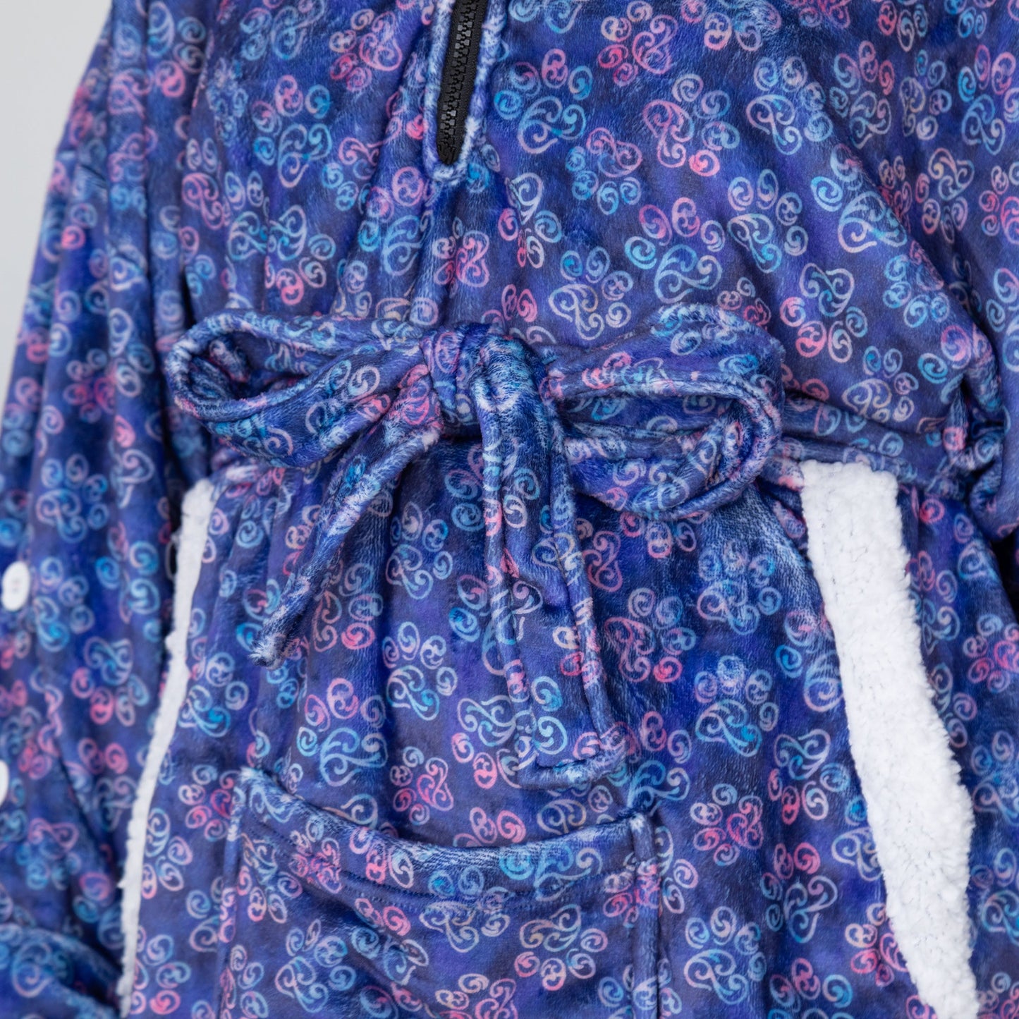 Super Cozy™ Deluxe Paw Print Wearable Blanket