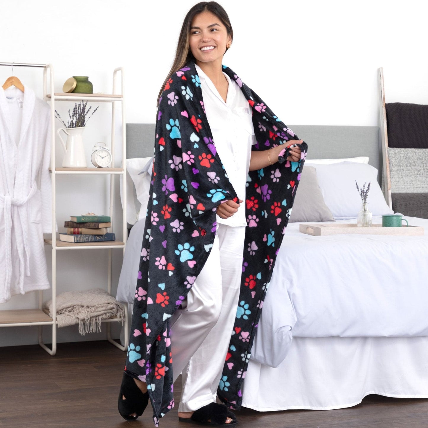 Super Cozy™ Fleece Paw Print Throw Blanket