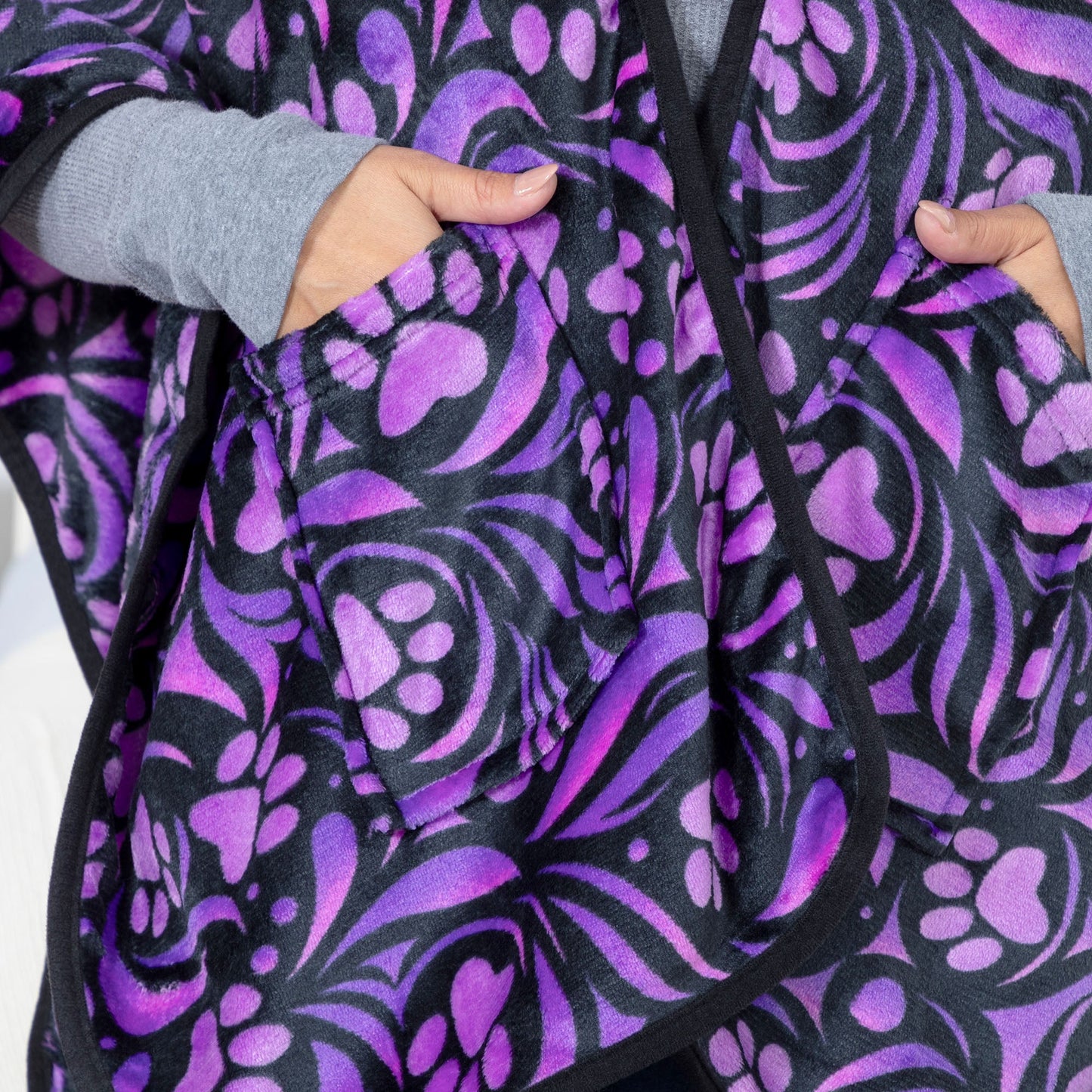 Super Cozy™ Paw Print Pocket Shawl