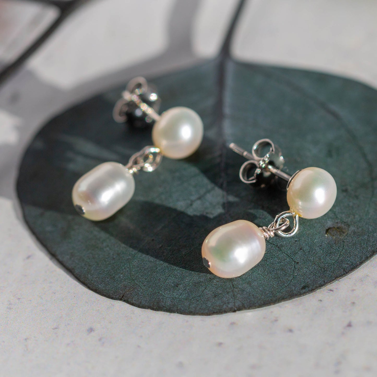 Dangling Fresh Water Pearl Earrings