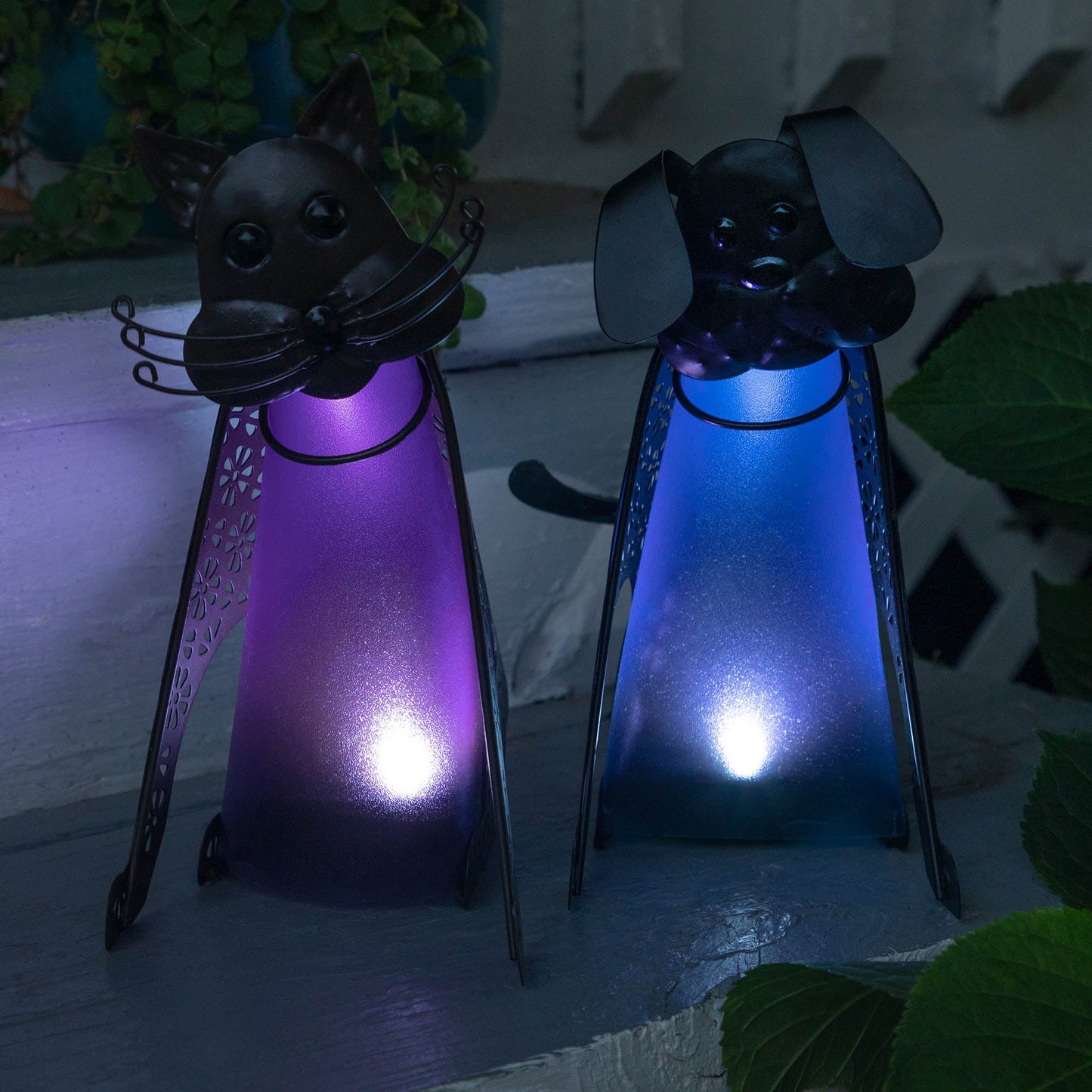 Sitting Pretty Pet Solar Light