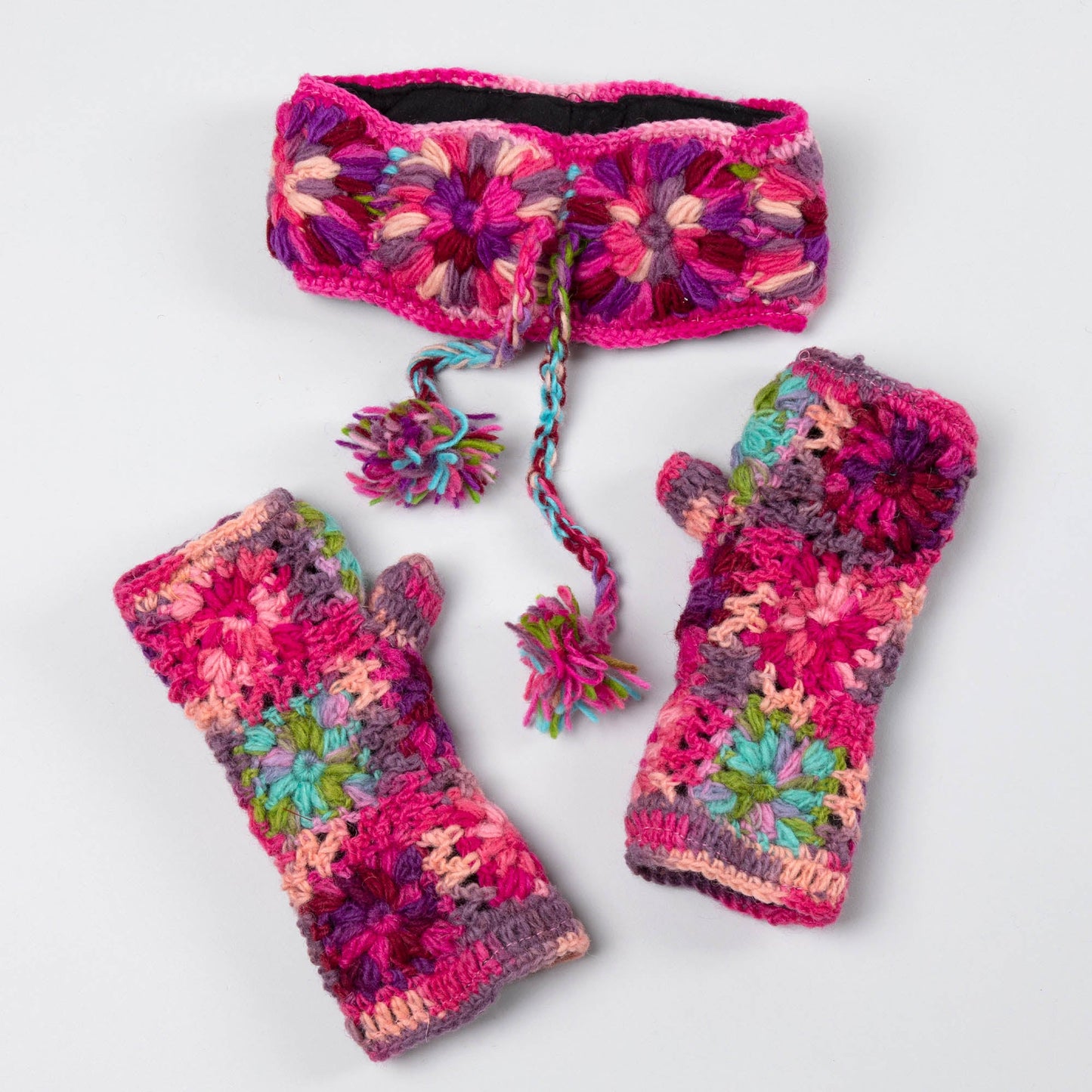 Blooming Wool Winter Accessories