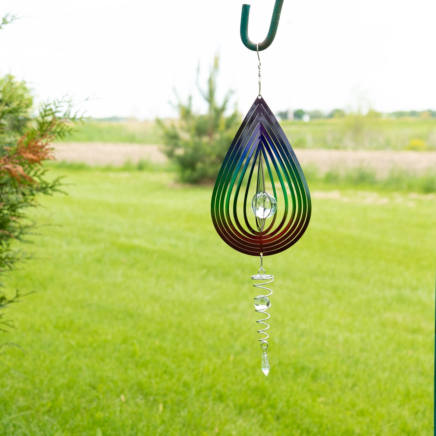 Color-Changing Jewel Illusion Spinner Wind Chime