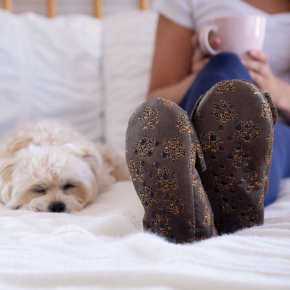 Super Cozy&trade; Leopard Paw Slippers With Large Bow