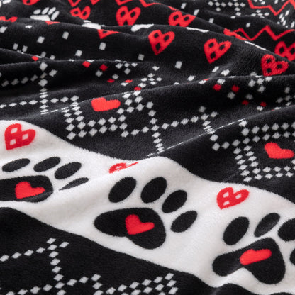 Super Cozy&trade; Hearts & Paws Fleece Blanket